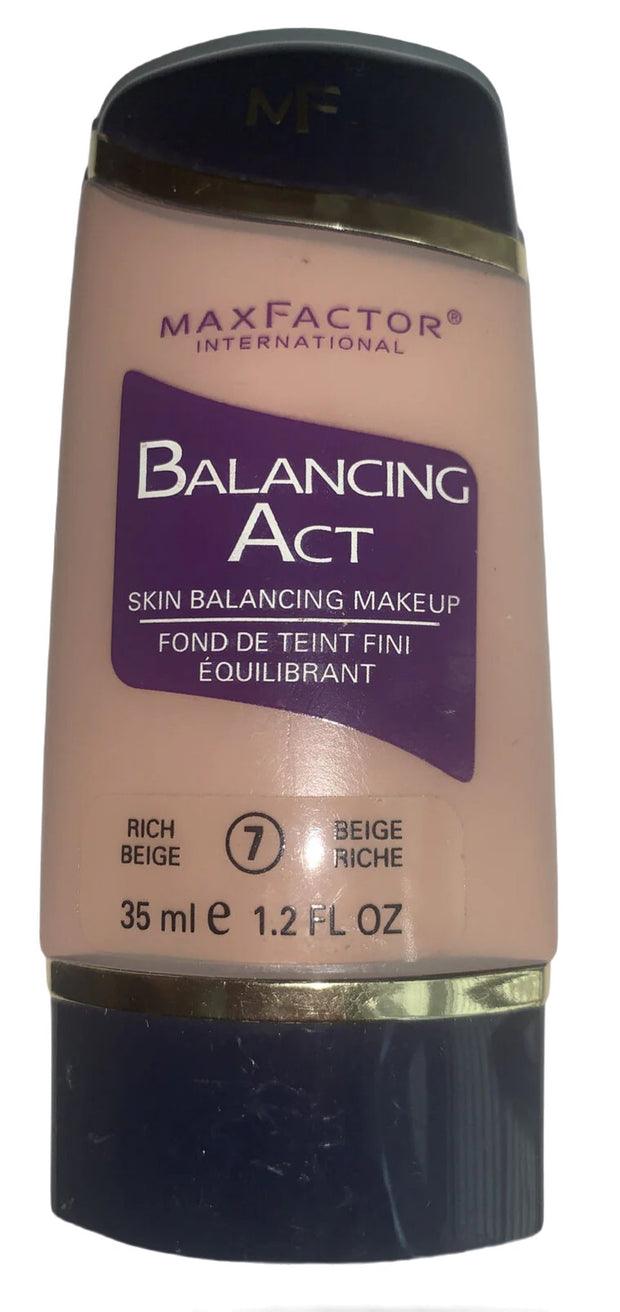 Max Factor Balancing Act Skin Balancing Makeup 1.2 fl Oz Rich Beige #7 NEW.