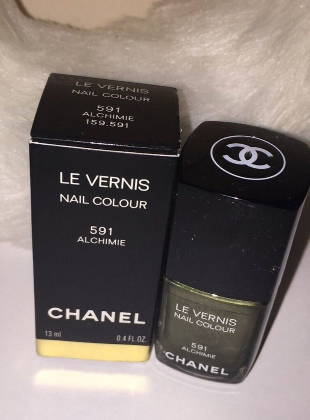 Chanel Le Vernis Nail Color # 591Alchimie  0.4 oz / 13 ml  Full Size BOXED