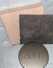 DELILAH Pure Light Compact Iluminating Powder Highlighter Shade AURA 2301