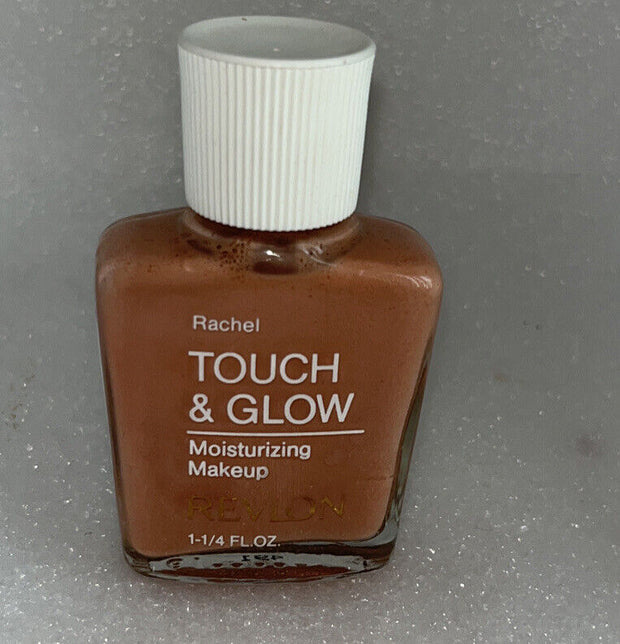 Revlon Touch & Glow Moisturizing Makeup Foundation ~ RACHEL ~ 1.25 oz