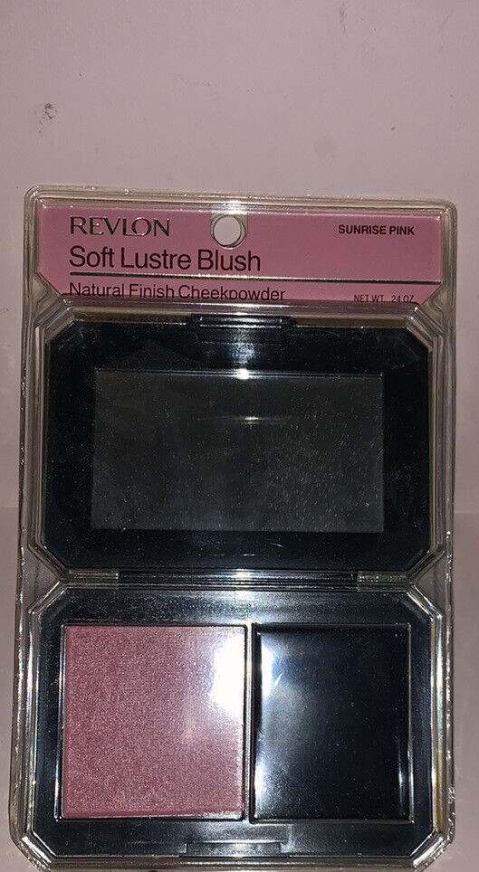 Revlon Soft Lustre Blush  SUNRISE PINK 0.24 oz no powder applicator .