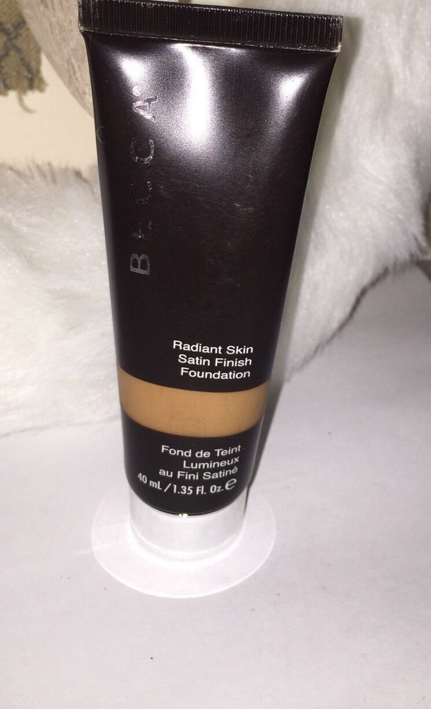 Becca Radiant Skin Satin Finish Foundation Makeup~ Mahogany ~1.35 oz ~No Box