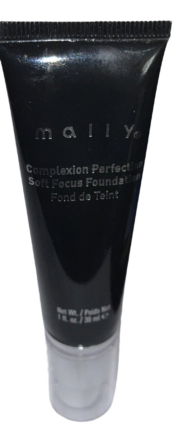 Mally Complexion Perfection Soft Focus Foundation 1.0 oz Tan .No Box